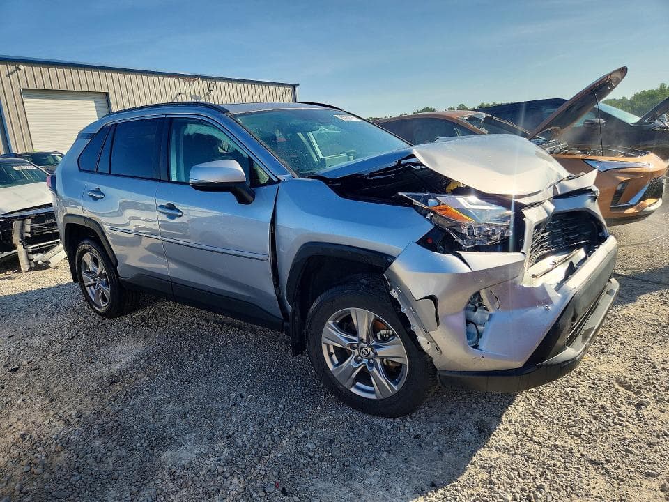 2025 TOYOTA RAV4 XLE 4