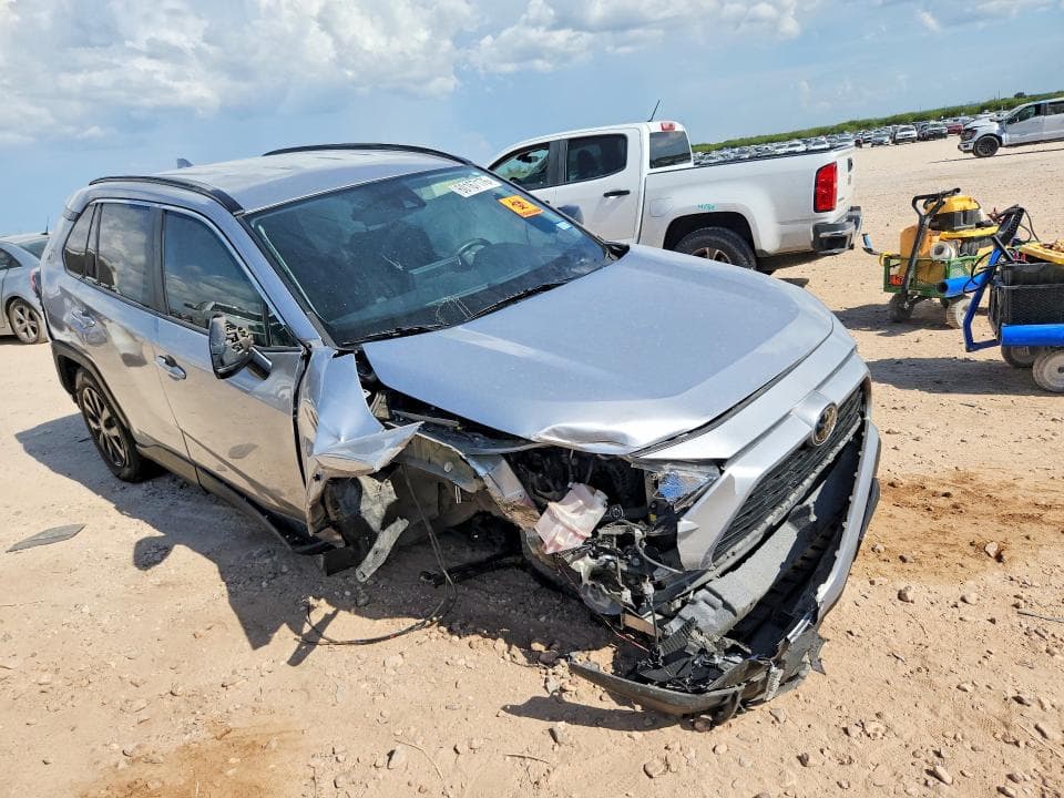 2021 TOYOTA RAV4 LE 4