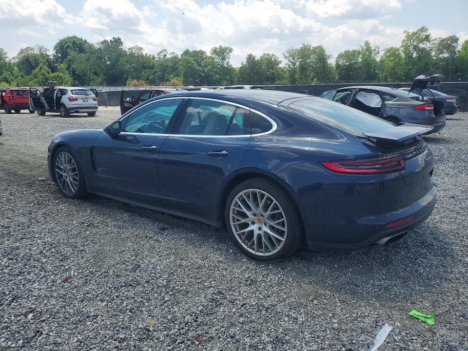 2018 PORSCHE PANAMERA 4 2