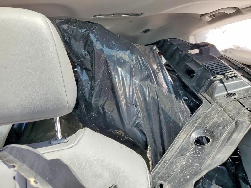 2020 TOYOTA HIGHLANDER HYBRID XLE 10