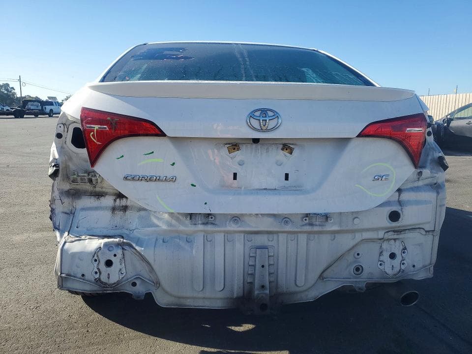 2019 TOYOTA COROLLA SE 6