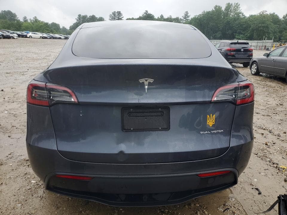 2023 TESLA MODEL Y 6