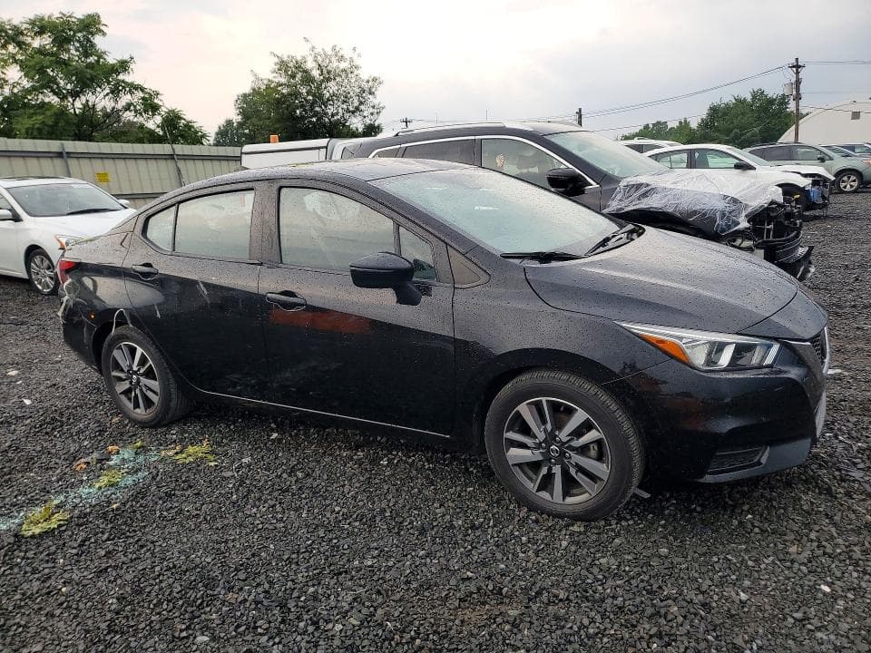 2021 NISSAN VERSA SV 4