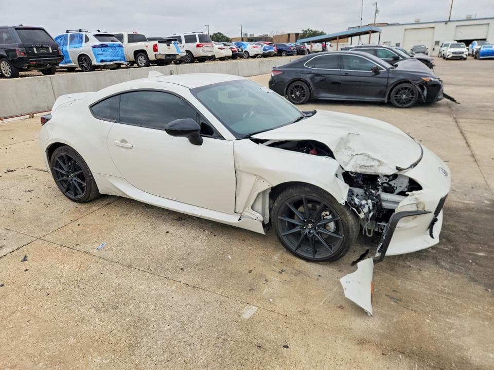 2025 TOYOTA GR86 PREMIUM 4