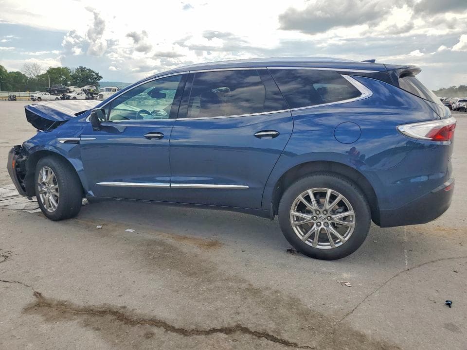 2023 BUICK ENCLAVE ESSENCE 2