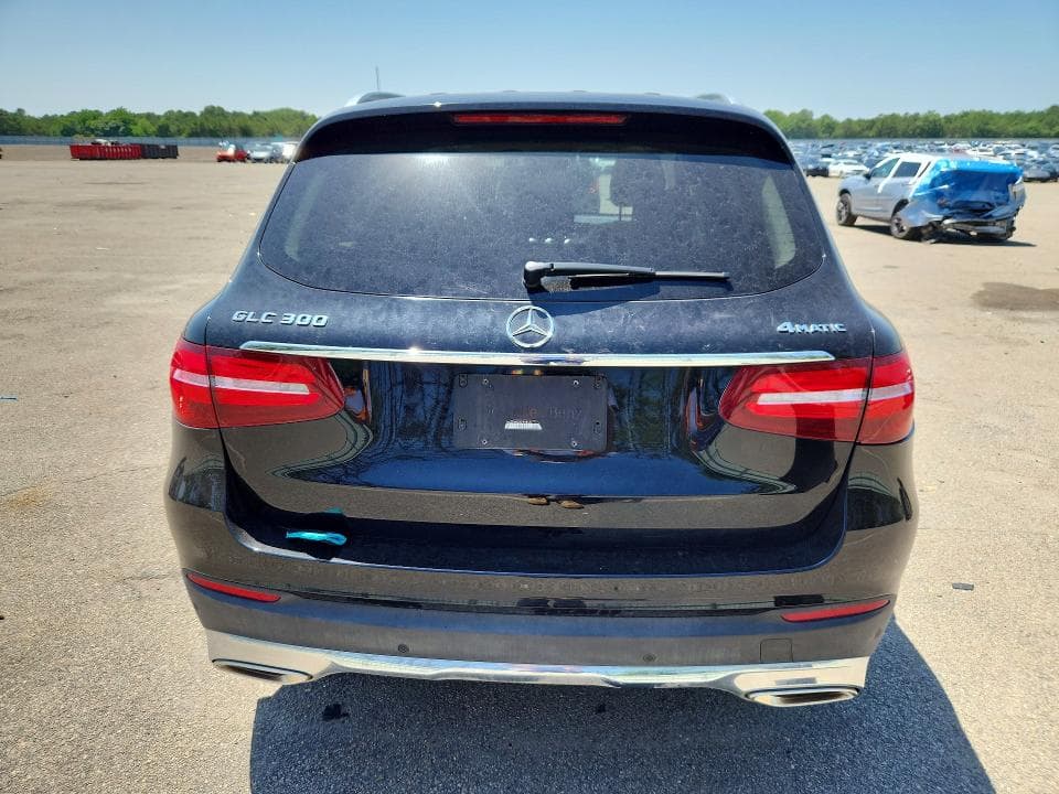 2019 MERCEDES-BENZ GLC 300 4MATIC 6