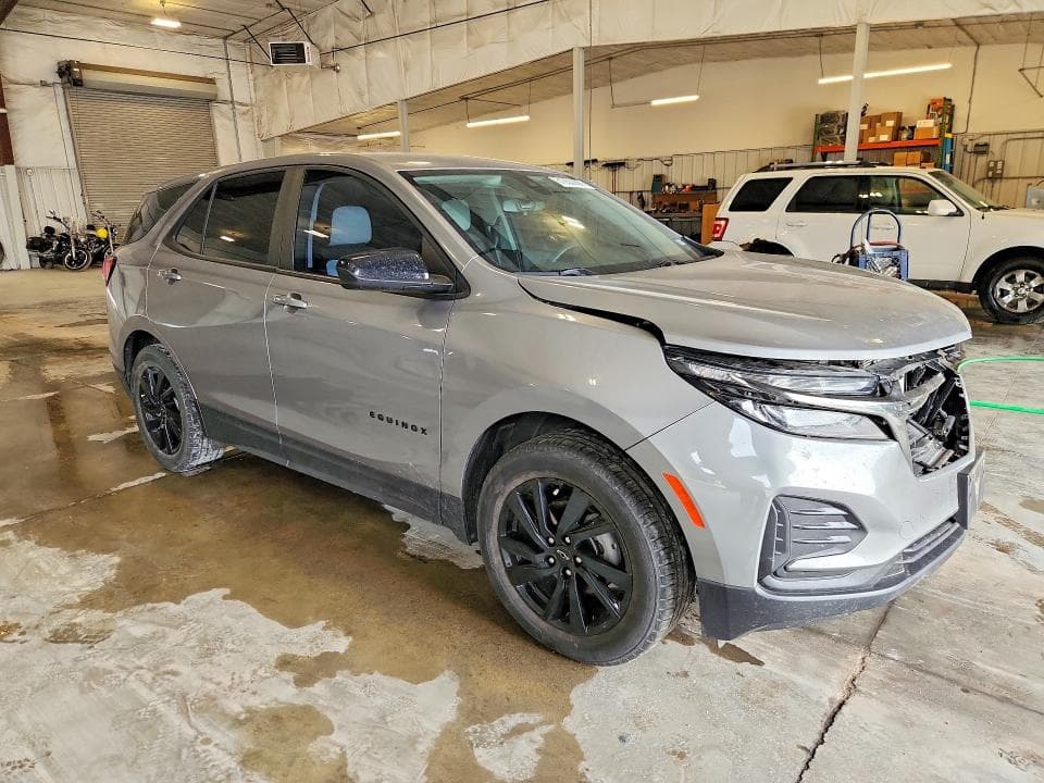 2024 CHEVROLET EQUINOX LS 4