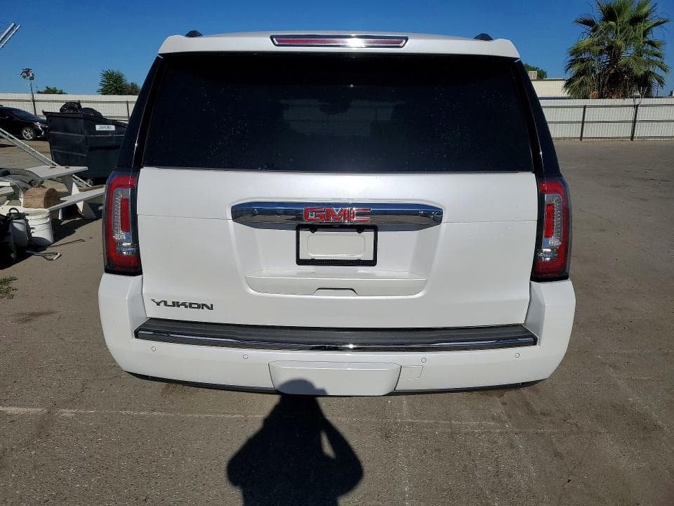 2020 GMC YUKON DENALI 6