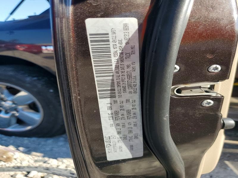 2017 RAM 1500 SLT 12