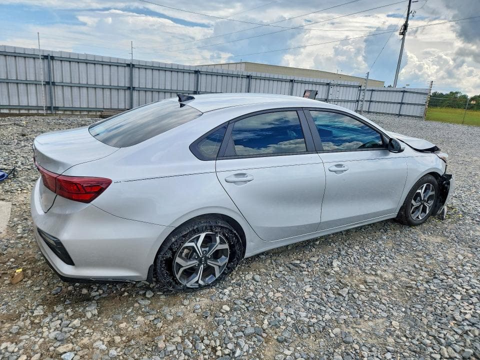 2021 KIA FORTE LXS 3