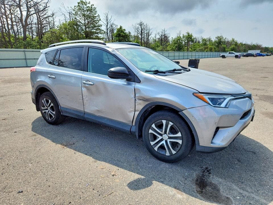 2018 TOYOTA RAV4 LE 4