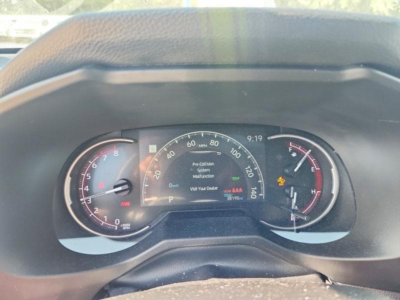 2023 TOYOTA RAV4 XLE 9