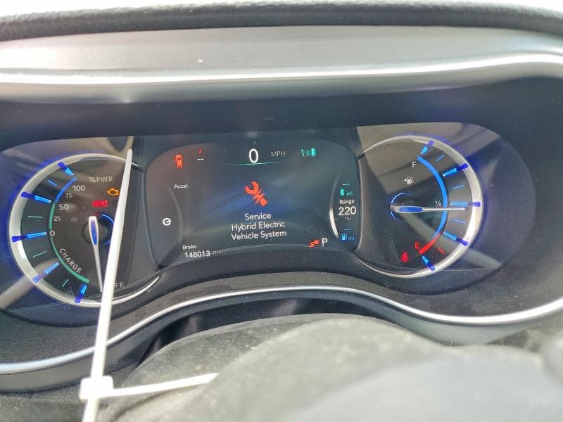 2017 CHRYSLER PACIFICA EHYBRID PLATINUM 9