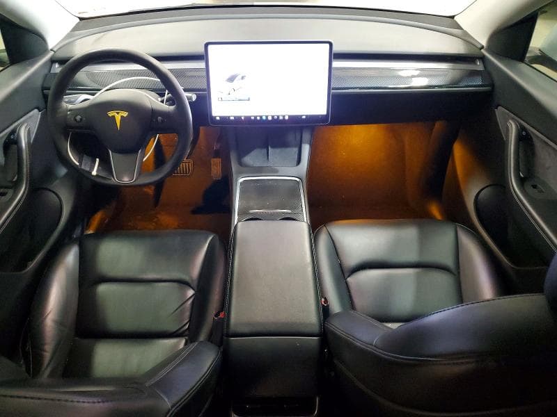 2021 TESLA MODEL Y 8