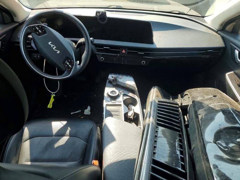 2022 KIA EV6 WIND 8