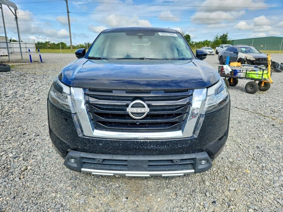 2022 NISSAN PATHFINDER PLATINUM 5