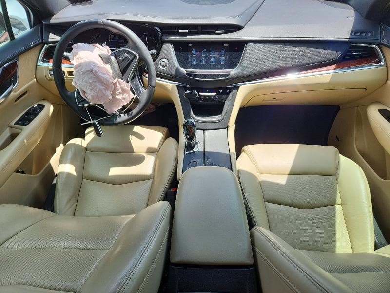2017 CADILLAC XT5 LUXURY 8