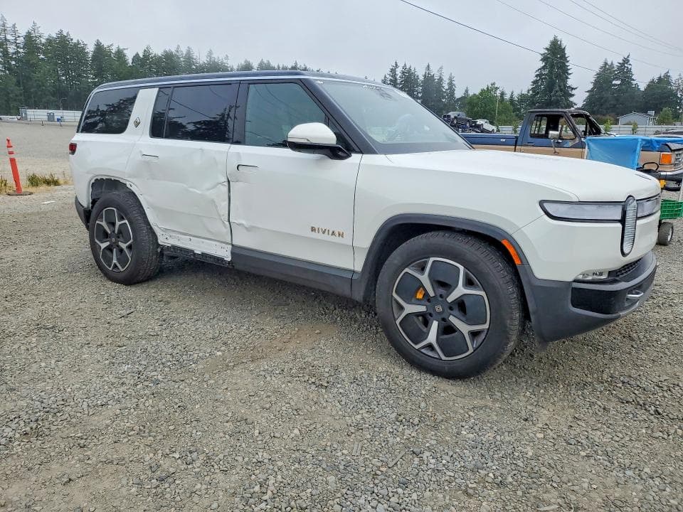 2023 RIVIAN R1S ADVENTURE 4