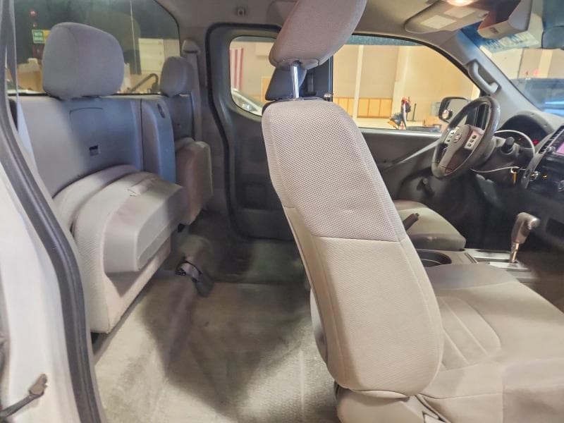 2017 NISSAN FRONTIER S 10