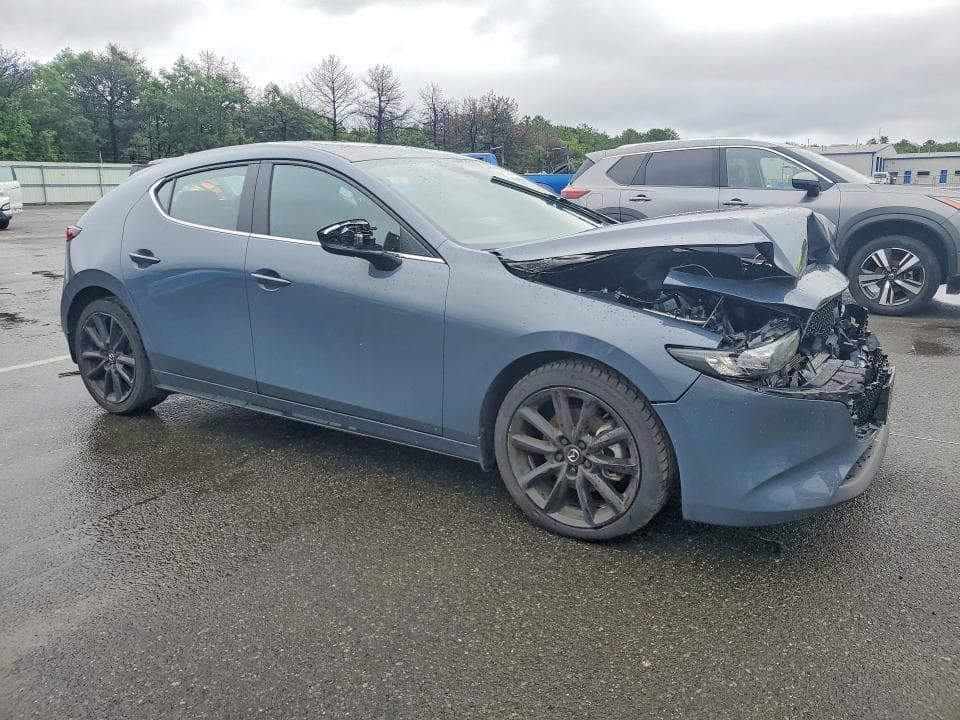 2025 MAZDA 3 PREFERRED 4