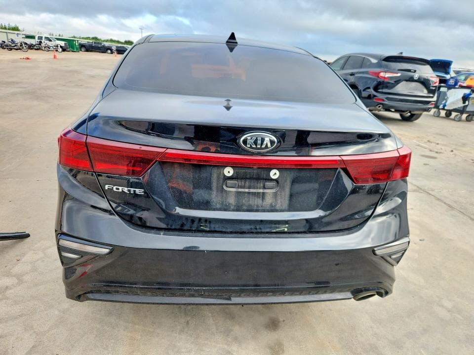 2020 KIA FORTE LXS 6