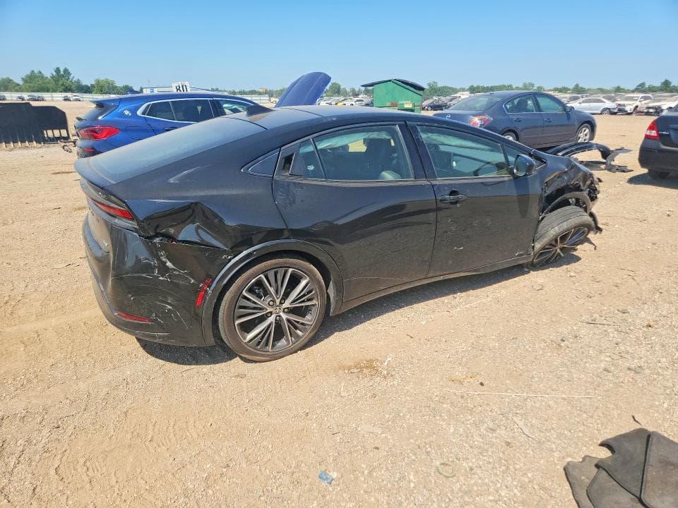 2024 TOYOTA PRIUS XLE 3