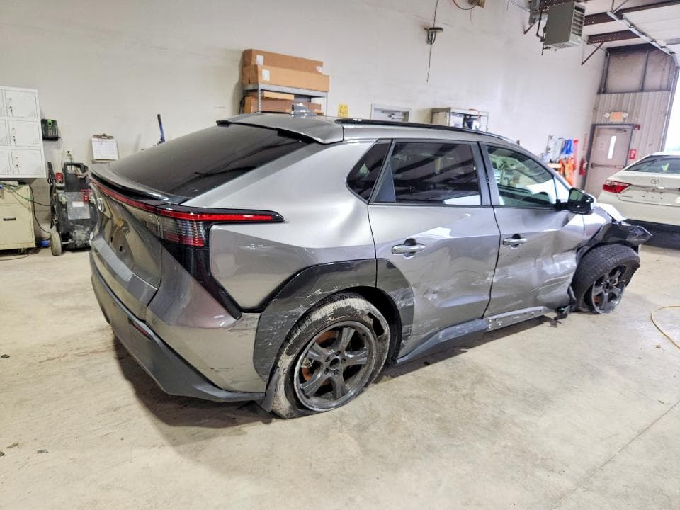 2025 TOYOTA BZ4X XLE 3