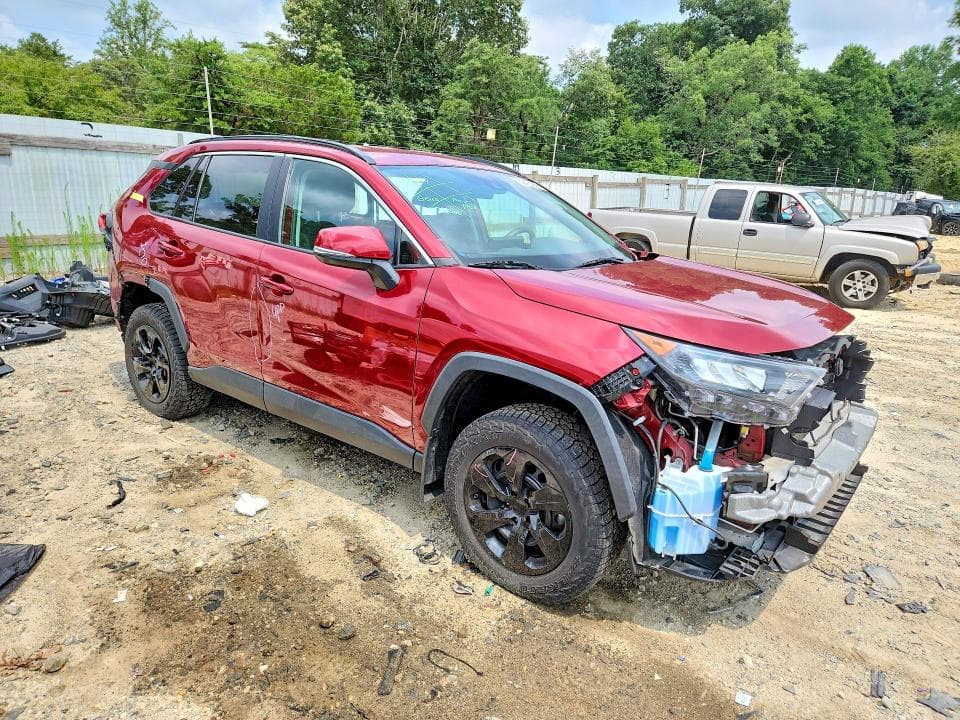 2019 TOYOTA RAV4 LE 4