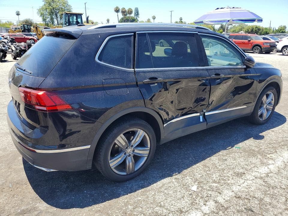 2021 VOLKSWAGEN TIGUAN SE 3