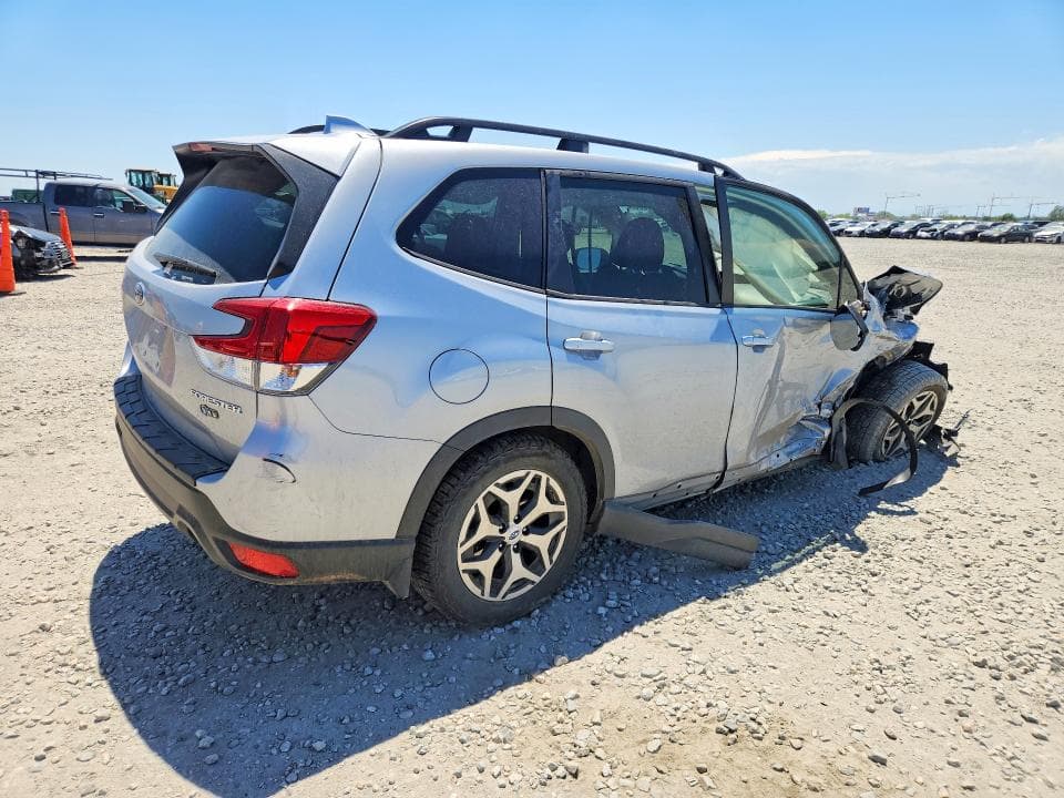 2022 SUBARU FORESTER PREMIUM 3