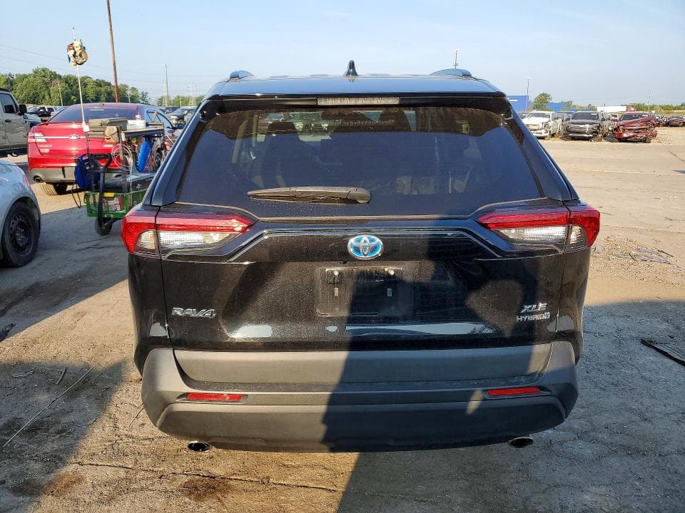 2019 TOYOTA RAV4 HYBRID XLE 6