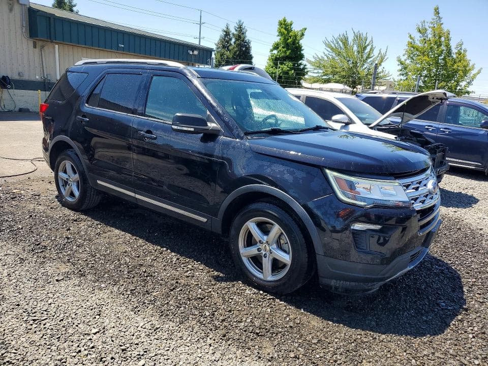 2019 FORD EXPLORER XLT 4