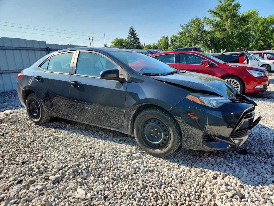 2017 TOYOTA COROLLA LE 4