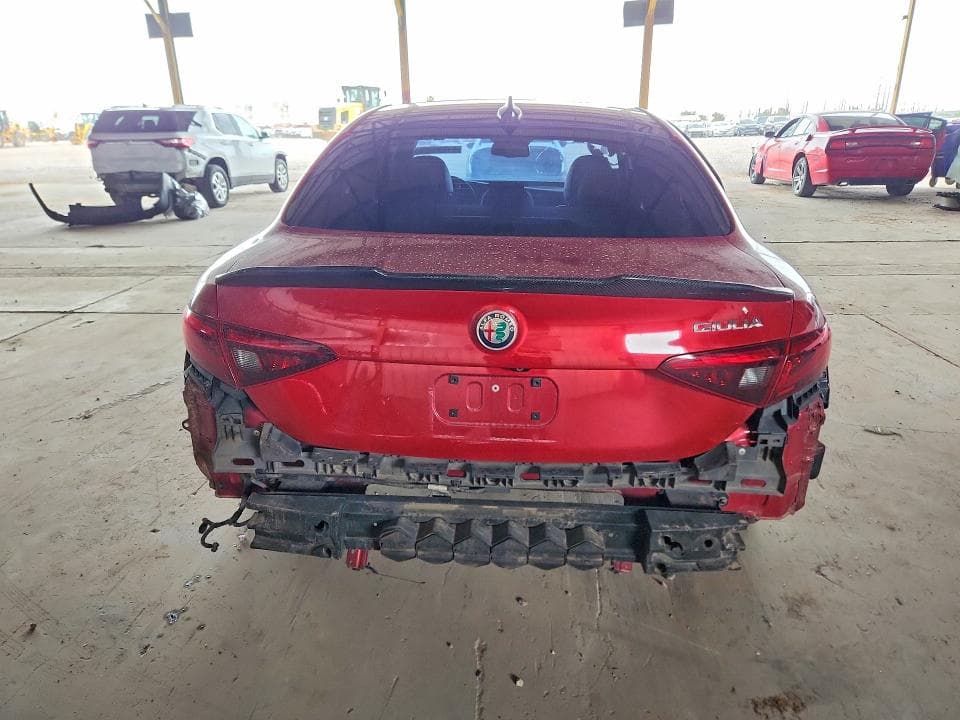 2018 ALFA ROMEO GIULIA TI 6