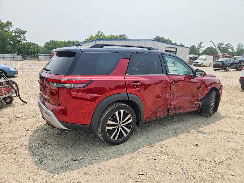 2024 NISSAN PATHFINDER PLATINUM 3