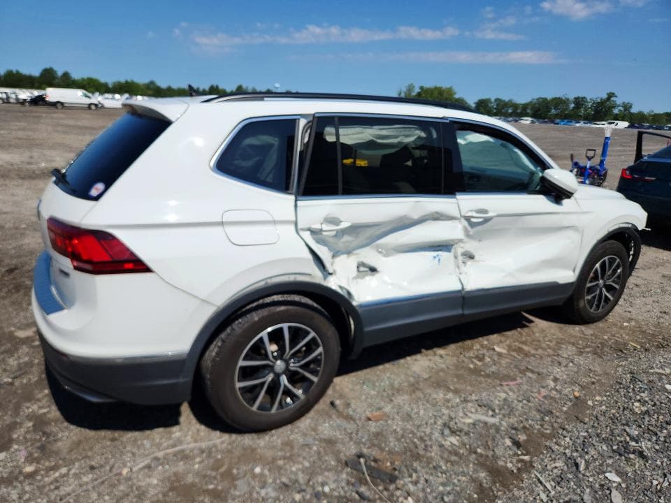 2021 VOLKSWAGEN TIGUAN SE 3