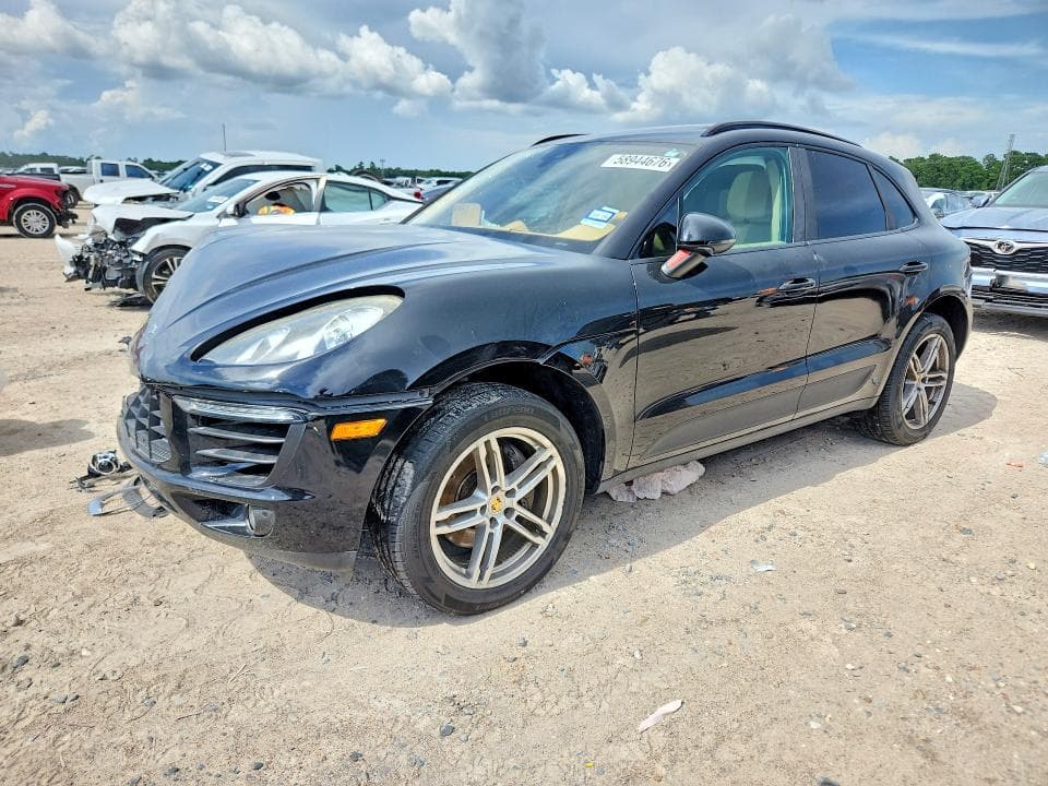 2017 PORSCHE MACAN - 1