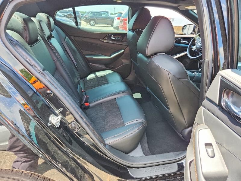 2021 NISSAN MAXIMA SR 10
