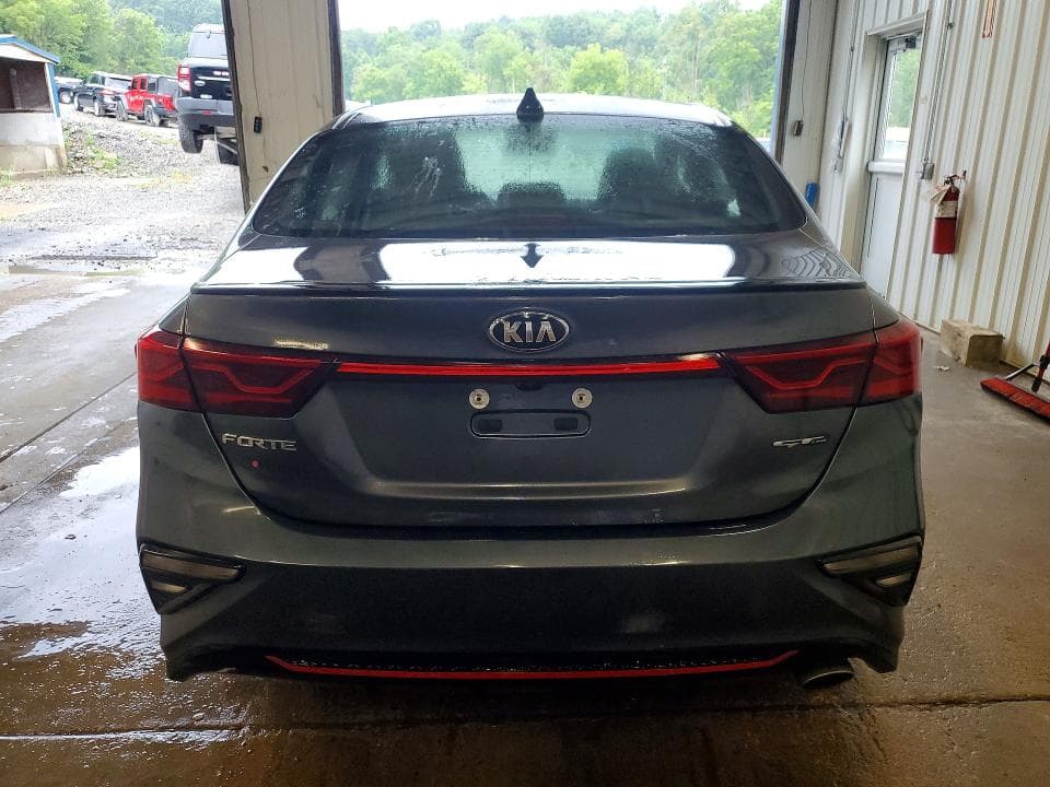 2021 KIA FORTE GT LINE 6