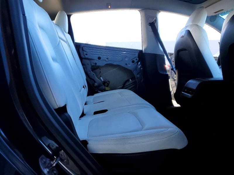 2022 TESLA MODEL Y 10