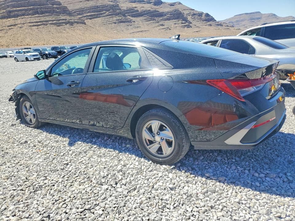 2024 HYUNDAI ELANTRA SE 2