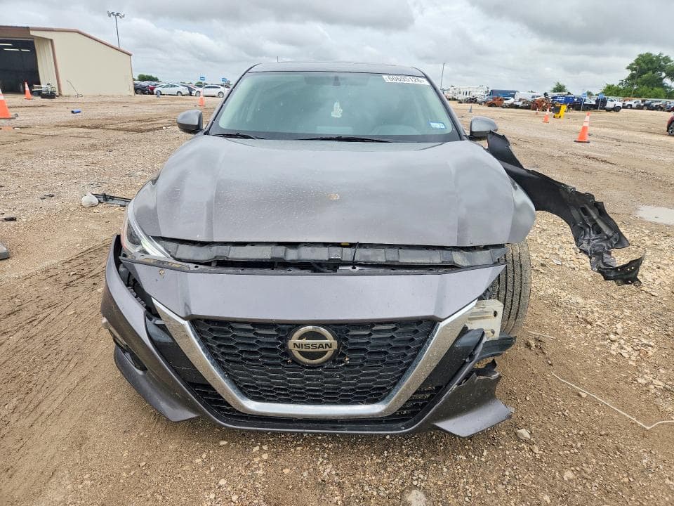 2019 NISSAN ALTIMA SV 5