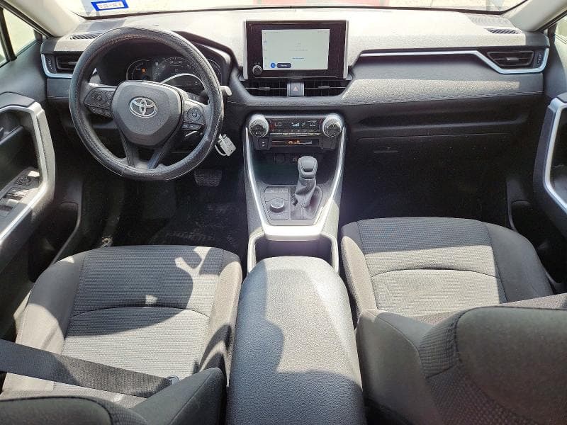 2025 TOYOTA RAV4 LE 8