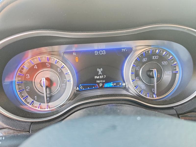 2019 CHRYSLER 300 LIMITED 9