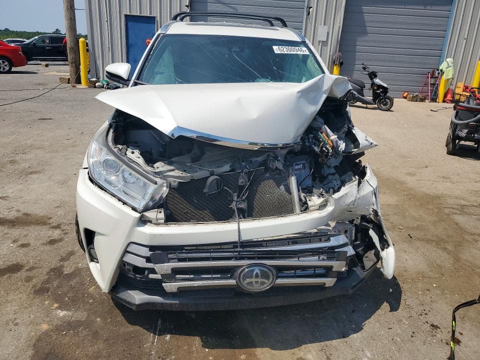 2019 TOYOTA HIGHLANDER XLE 5