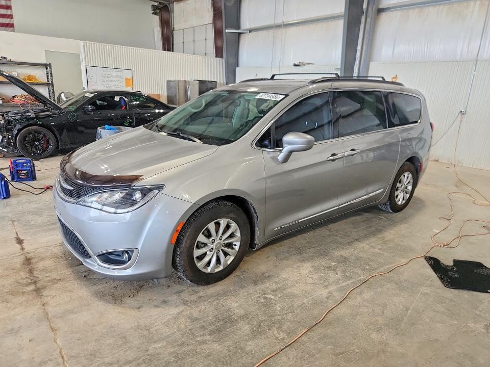 2017 CHRYSLER PACIFICA TOURING L - 1