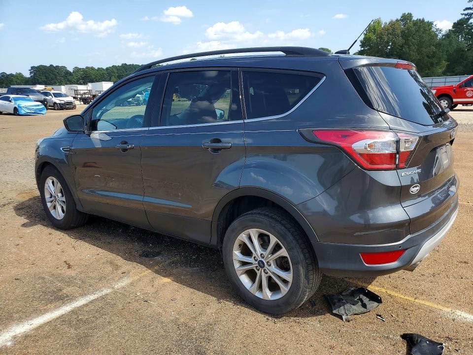2017 FORD ESCAPE SE 2
