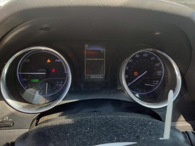 2020 TOYOTA CAMRY LE 9
