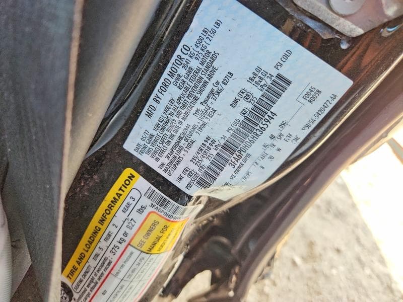 2017 FORD FUSION SE 12