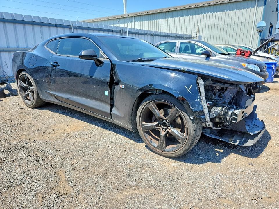 2018 CHEVROLET CAMARO LT 4